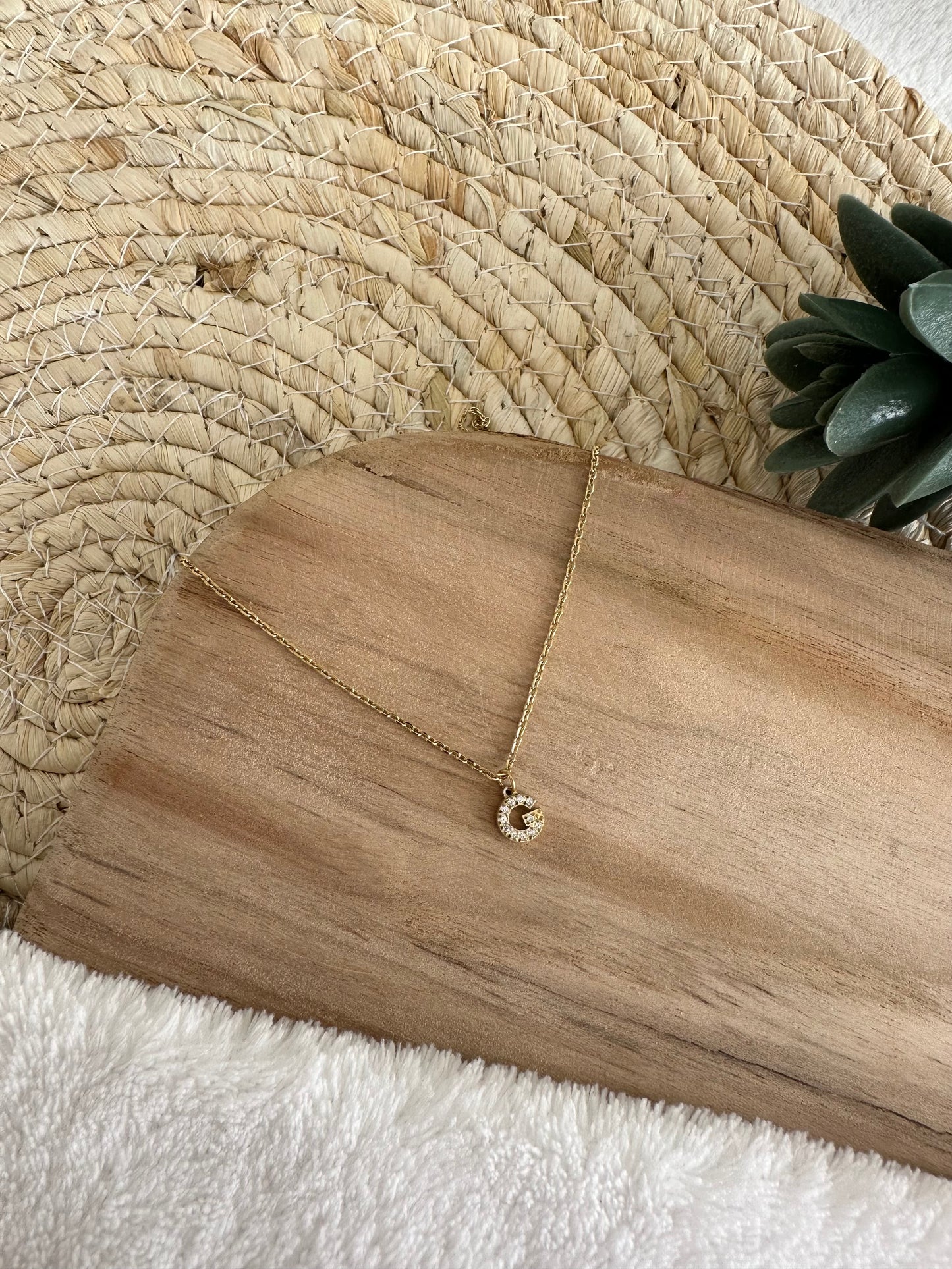 Collier initiale en cristal et acier inoxydable - Doré