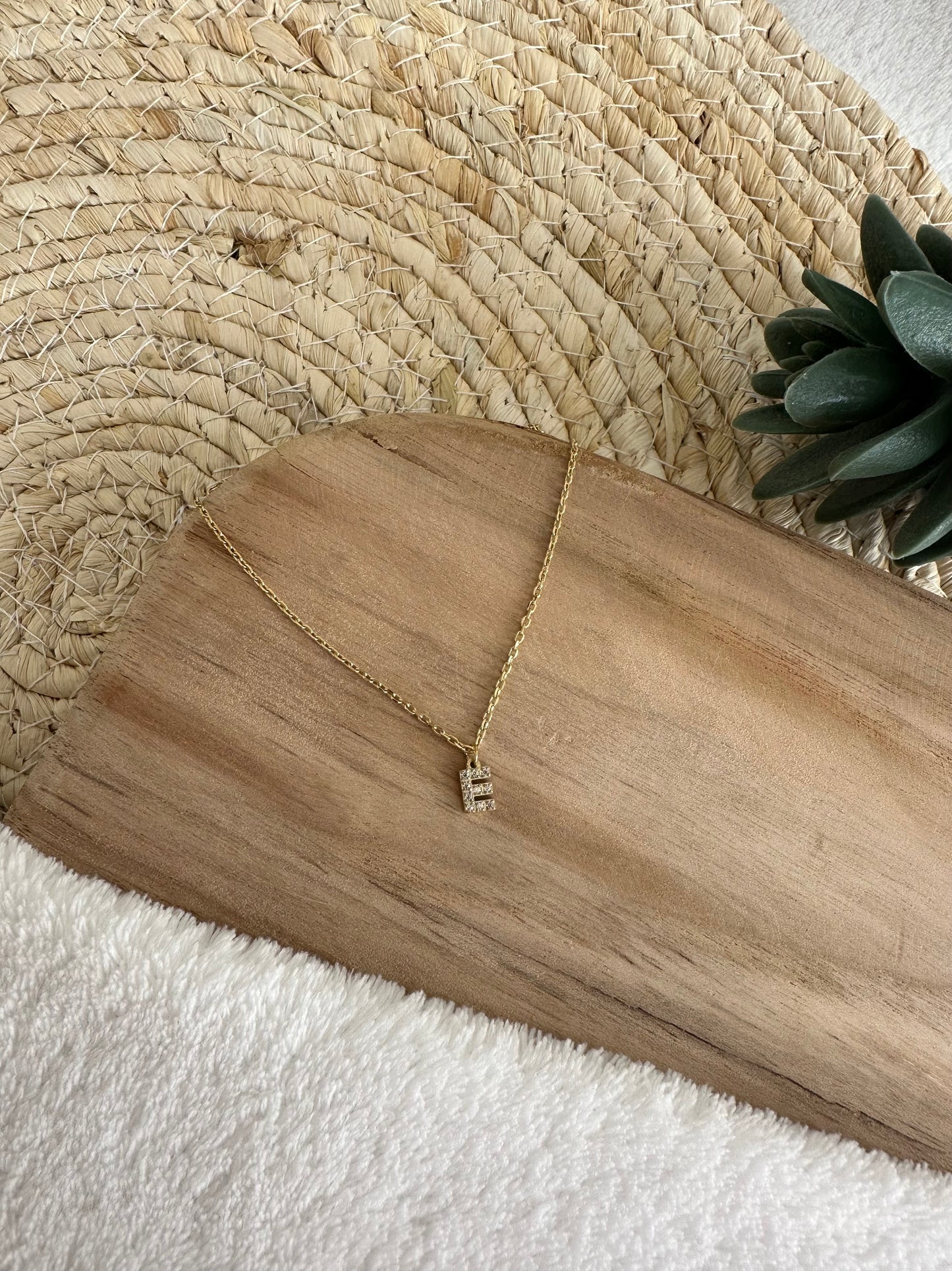 Collier initiale en cristal et acier inoxydable - Doré