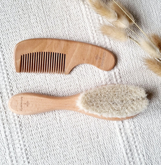 Ensemble brosse et peigne en bois