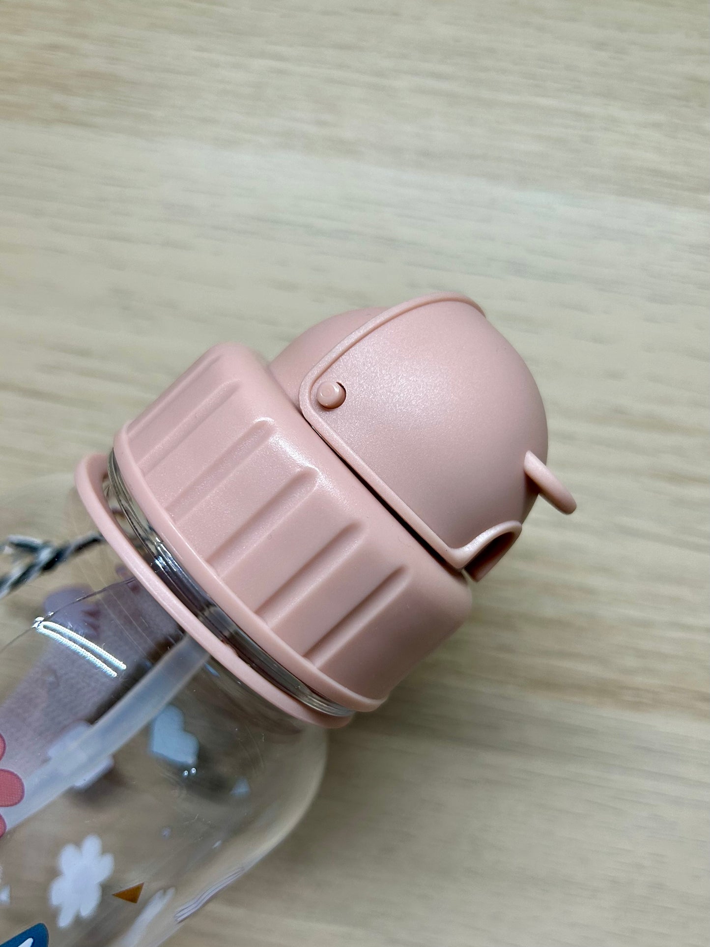 Gourde en plastique avec paille - Géométrie Nature