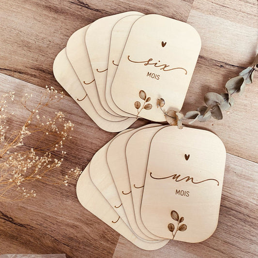Carte étape en bois - Première année de bébé