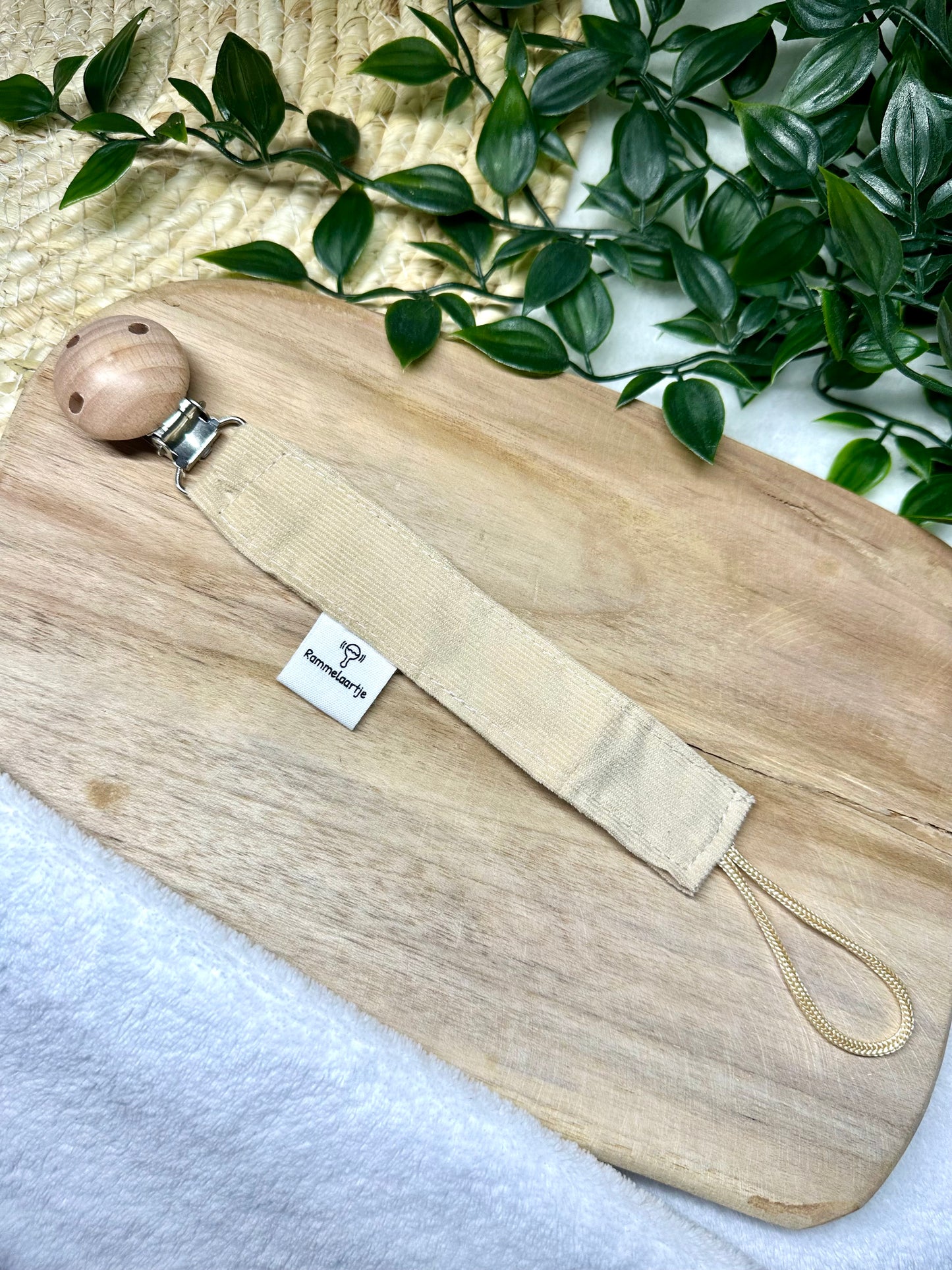 Attache-tétine en velours côtelé avec clip en bois - 3 coloris