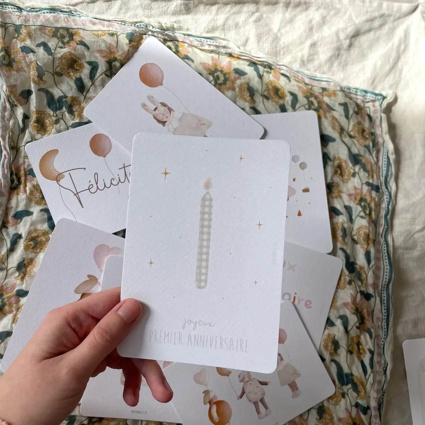 Carte postale "Joyeux premier anniversaire"